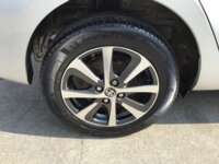 Toyota Prius 2019 5p C Hibrido L4/1.5/Aut 2019 Toyota Prius Venta Llantas 4