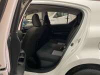 Toyota Prius 2021 5p Base Hibrido L4/1.8 Aut 2021 Toyota Prius Venta Interiores 18