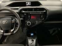 Toyota Prius 2021 5p Base Hibrido L4/1.8 Aut 2021 Toyota Prius Venta Interiores 4