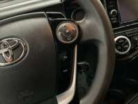 Toyota Prius 2021 5p Base Hibrido L4/1.8 Aut 2021 Toyota Prius Venta Interiores 6