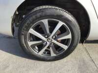 Toyota Prius 2019  2019 Toyota Prius Venta Llantas 4