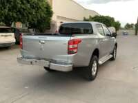 Mitsubishi L200 2019 4p Doble Cabina L4/2.5/T Diesel Man 4X4 2019 Mitsubishi L200 Venta Exteriores 5