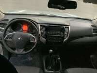 Mitsubishi L200 2019 4p Doble Cabina L4/2.5/T Diesel Man 4X4 2019 Mitsubishi L200 Venta Interiores 1