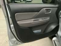 Mitsubishi L200 2019 4p Doble Cabina L4/2.5/T Diesel Man 4X4 2019 Mitsubishi L200 Venta Interiores 10