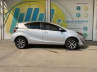 Toyota Prius 2019 5p C Hibrido L4/1.5/Aut 2019 Toyota Prius Venta Exteriores 4