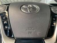 Toyota Prius 2019 5p C Hibrido L4/1.5/Aut 2019 Toyota Prius Venta Interiores 11