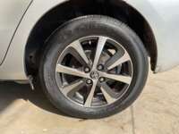 Toyota Prius 2019 5p C Hibrido L4/1.5/Aut 2019 Toyota Prius Venta Llantas 4