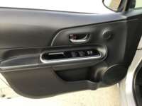 Toyota Prius 2019 5p C Hibrido L4/1.5/Aut 2019 Toyota Prius Venta Interiores 13