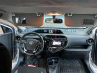 Toyota Prius 2019 5p C Hibrido L4/1.5/Aut 2019 Toyota Prius Ingreso Interiores 8