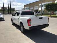 Nissan NP300 Doble Cabina 2020 4p SE L4/2.5 Man A/A Paq. Seg 2020 Nissan NP300 Doble Cabina Venta Exteriores 7
