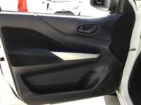 Nissan NP300 Doble Cabina 2020 4p SE L4/2.5 Man A/A Paq. Seg 2020 Nissan NP300 Doble Cabina Venta Interiores 13