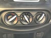 Nissan NP300 Doble Cabina 2020 4p SE L4/2.5 Man A/A Paq. Seg 2020 Nissan NP300 Doble Cabina Venta Interiores 8