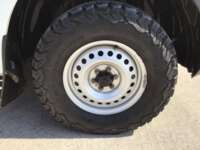 Nissan NP300 Doble Cabina 2020 4p SE L4/2.5 Man A/A Paq. Seg 2020 Nissan NP300 Doble Cabina Venta Llantas 1