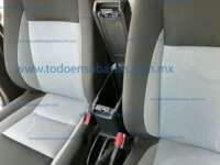 Toyota Prius 2019 5p C Hibrido L4/1.5/Aut 2019 Toyota Prius Ingreso Interiores 10