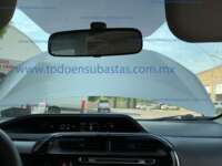 Toyota Prius 2019 5p C Hibrido L4/1.5/Aut 2019 Toyota Prius Ingreso Interiores 17