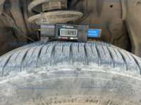 Toyota Prius 2019 5p C Hibrido L4/1.5/Aut 2019 Toyota Prius Ingreso Llantas 2