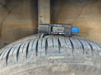 Toyota Prius 2019 5p C Hibrido L4/1.5/Aut 2019 Toyota Prius Ingreso Llantas 5