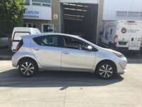 Toyota Prius 2019 5p C Hibrido L4/1.5/Aut 2019 Toyota Prius Venta Exteriores 4