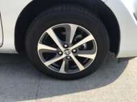 Toyota Prius 2019 5p C Hibrido L4/1.5/Aut 2019 Toyota Prius Venta Llantas 1