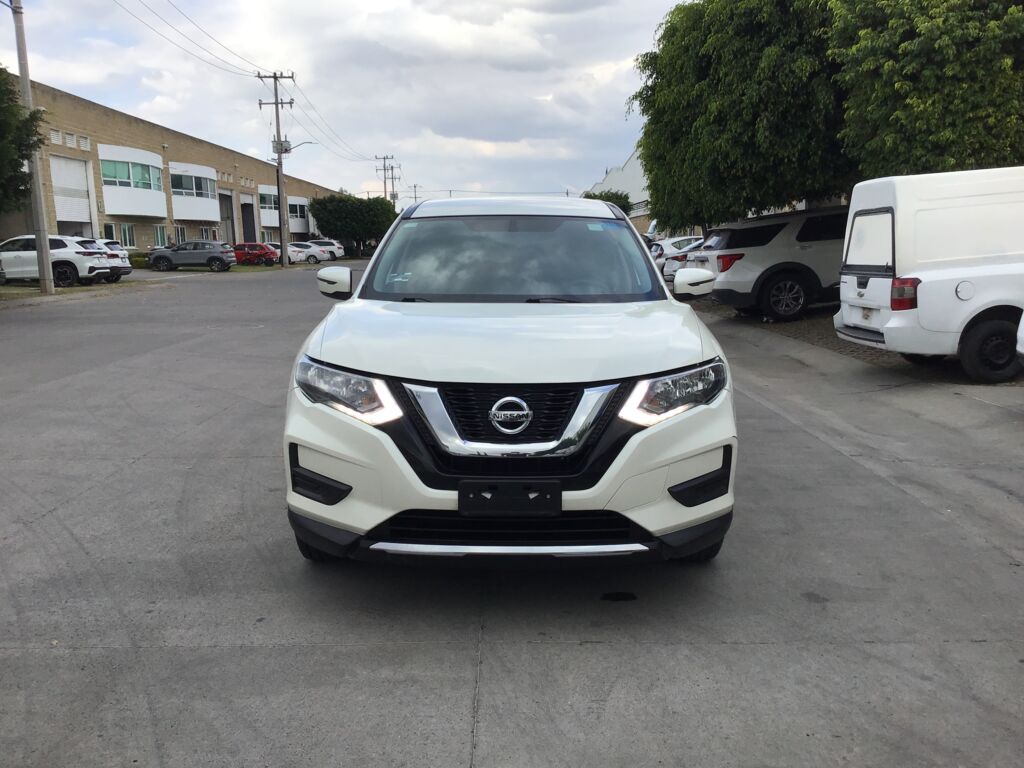 Nissan X-Trail 2022 5p Sense 3 Row L4/2.5 CVT 2022 Nissan X-Trail Venta Exteriores 2