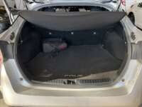 Toyota Prius 2017 5p Base Híbrido L4/1.8 Aut  2017 Toyota Prius Venta Cajuela 1