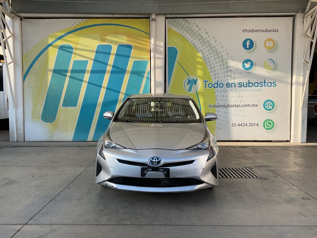 Toyota Prius 2017 5p Base Híbrido L4/1.8 Aut  2017 Toyota Prius Venta Exteriores 2