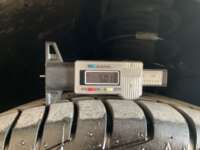 Toyota Prius 2017 5p Base Híbrido L4/1.8 Aut  2017 Toyota Prius Venta Llantas 3