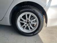 Toyota Prius 2017 5p Base Híbrido L4/1.8 Aut  2017 Toyota Prius Venta Llantas 4