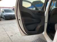 Nissan NP300 Frontier 2023 4p SE L4/2.5 Man 2023 Nissan NP300 Frontier Venta Interiores 20