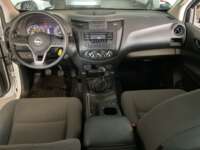 Nissan NP300 Frontier 2023 4p SE L4/2.5 Man 2023 Nissan NP300 Frontier Venta Interiores 4