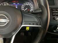 Nissan NP300 Frontier 2023 4p SE L4/2.5 Man 2023 Nissan NP300 Frontier Venta Interiores 7