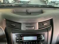 Nissan NP300 Frontier 2023 4p SE L4/2.5 Man 2023 Nissan NP300 Frontier Venta Interiores 8