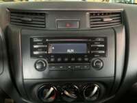 Nissan NP300 Frontier 2023 4p SE L4/2.5 Man 2023 Nissan NP300 Frontier Venta Interiores 9