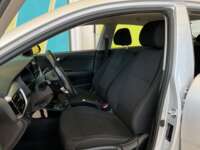 Kia Rio 2021 4p Sedán LX L4/1.6 Man    2021 Kia Rio Venta Interiores 19