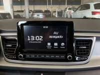 Kia Rio 2021 4p Sedán LX L4/1.6 Man    2021 Kia Rio Venta Interiores 8