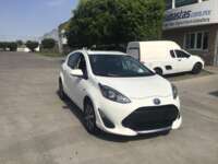 Toyota Prius 2021 5p C Híbrido L4/1.5 Aut 2021 Toyota Prius Venta Exteriores 3