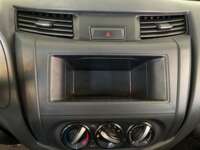 Nissan NP300 Pick Up 2020 2p L4/2.5 Man 2020 Nissan NP300 Pick Up Venta Interiores 7