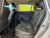 Toyota Highlander 2022 5p XLE V6/3.5 Aut 2022 Toyota Highlander Venta Interiores 24