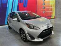 Toyota Prius 2019 5p C Hibrido L4/1.5/Aut 2019 Toyota Prius Venta Exteriores 3