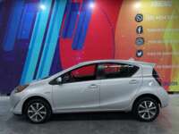 Toyota Prius 2019 5p C Hibrido L4/1.5/Aut 2019 Toyota Prius Venta Exteriores 4