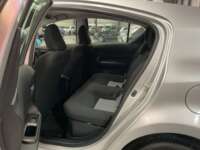 Toyota Prius 2019 5p C Hibrido L4/1.5/Aut 2019 Toyota Prius Venta Interiores 18