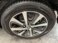 Toyota Prius 2019 5p C Hibrido L4/1.5/Aut 2019 Toyota Prius Venta Llantas 4