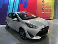 Toyota Prius 2019 5p C Hibrido L4/1.5/Aut 2019 Toyota Prius Venta Exteriores 3