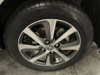 Toyota Prius 2019 5p C Hibrido L4/1.5/Aut 2019 Toyota Prius Venta Llantas 10