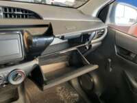 Toyota Hilux 2020 2p Cabina Sencilla L4/2.7 Man 2020 Toyota Hilux Venta Interiores 13