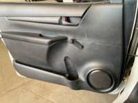 Toyota Hilux 2020 2p Cabina Sencilla L4/2.7 Man 2020 Toyota Hilux Venta Interiores 14