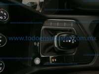 Volkswagen Taos 2024 5p Comfortline L4/1.4/T Tiptronic IMG_2827