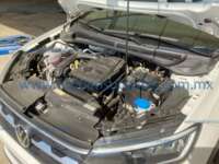 Volkswagen Nivus 2024 5p Highline L3/1.0/T Tiptronic IMG_3153