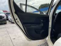 Toyota Prius 2021 5p Prius C L4/1.5 Aut 2021 Toyota Prius Venta Interiores 22