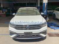 Volkswagen Tiguan 2023 5p Trendline Plus L4/1.4/T DSG IMG_3417